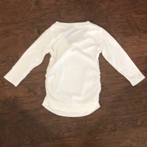 ⚡️Maternity Top-White ¾ length sleeve v-neck - Picture 3 of 3